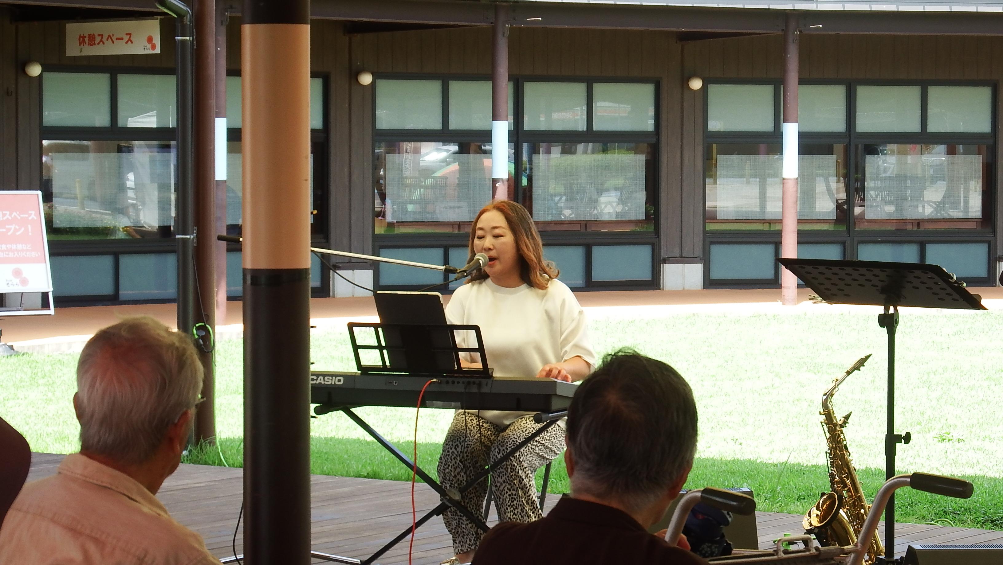 ジャジーフォー写真2