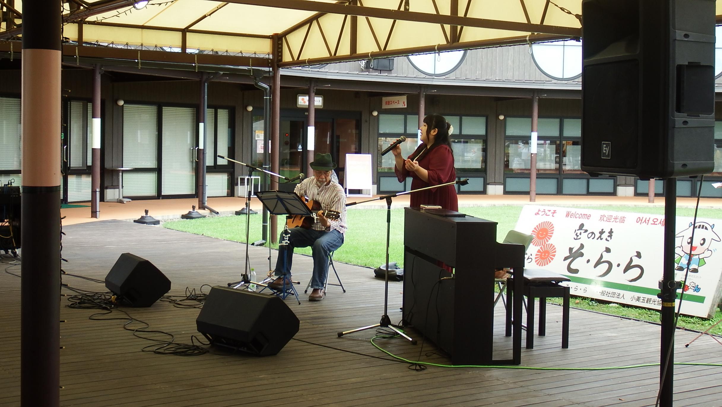 ユリエアンドマーシー写真1