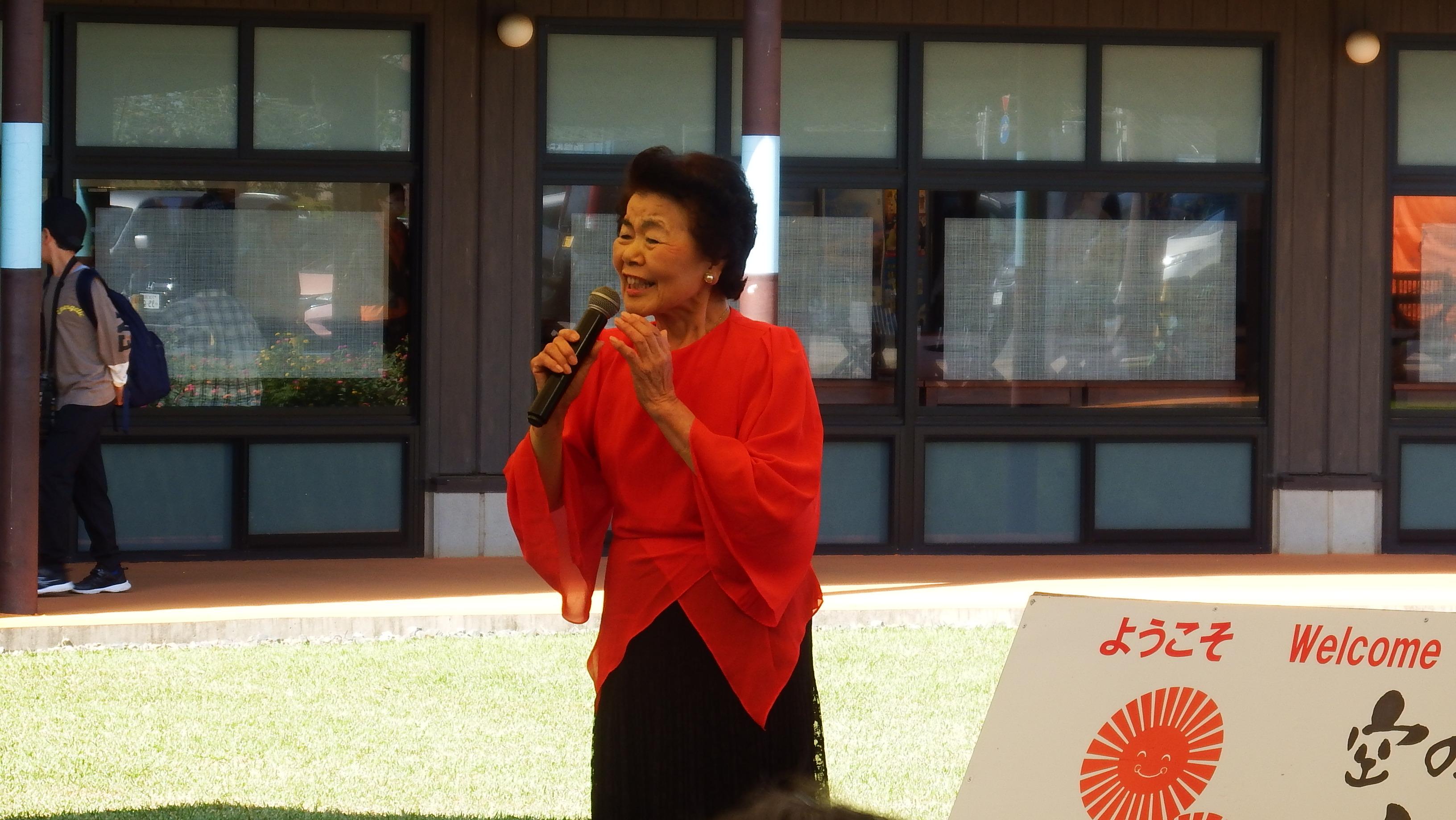 カラオケ楽園出演者写真6 カラオケ楽園出演者写真6