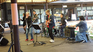 BLUE☆MOON＆トラック展示会